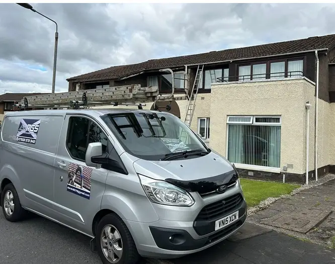 image of a van owned by Renfrewshire Gutter Services parked outside a home in Erskine