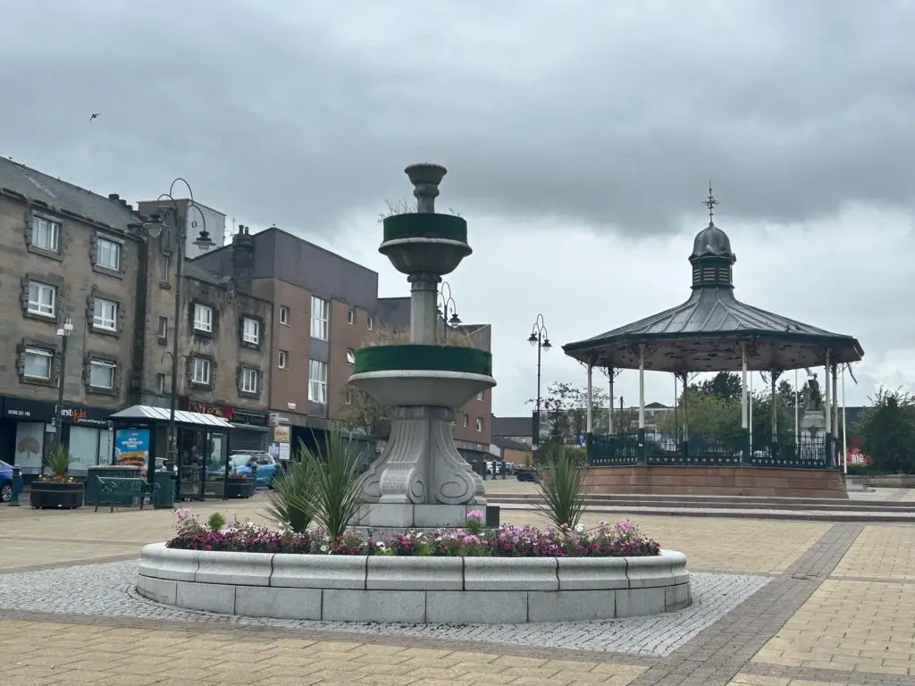 image of a fountain and bandstand at Johnston